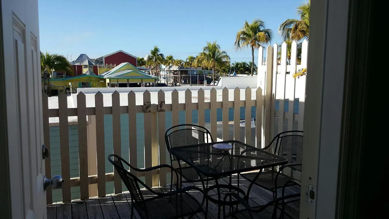 Shipwreck 2* Fort Myers Beach