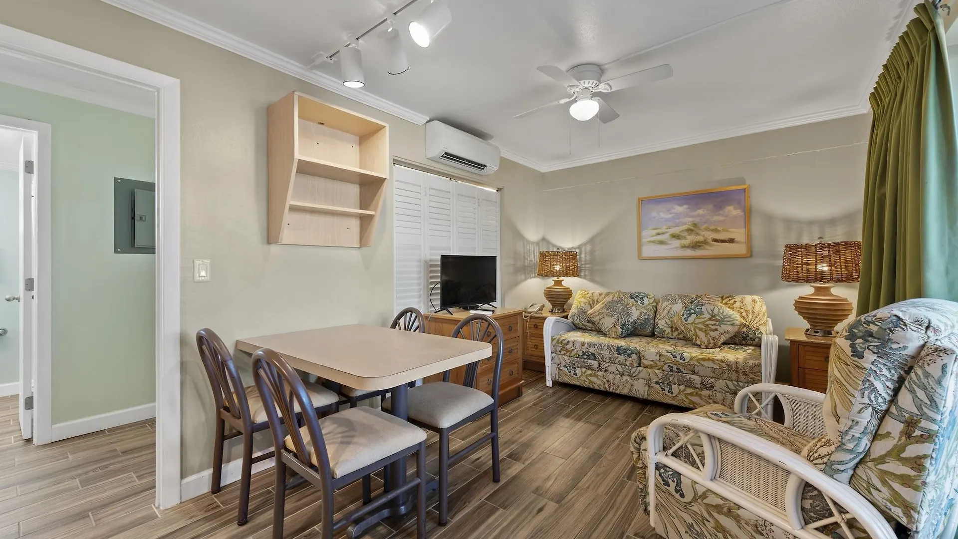 Caribbean Club Resort 2*