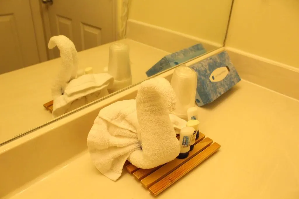 Lighthouse Resort: & Fort Myers Beach