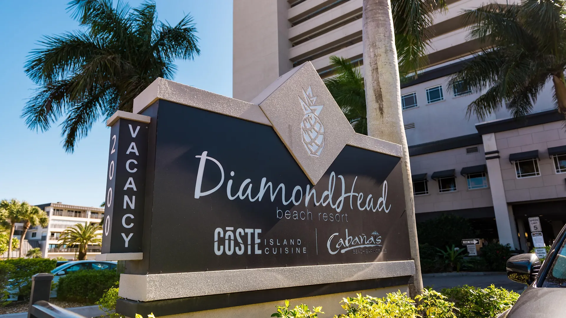 Diamond Head Resort 3*