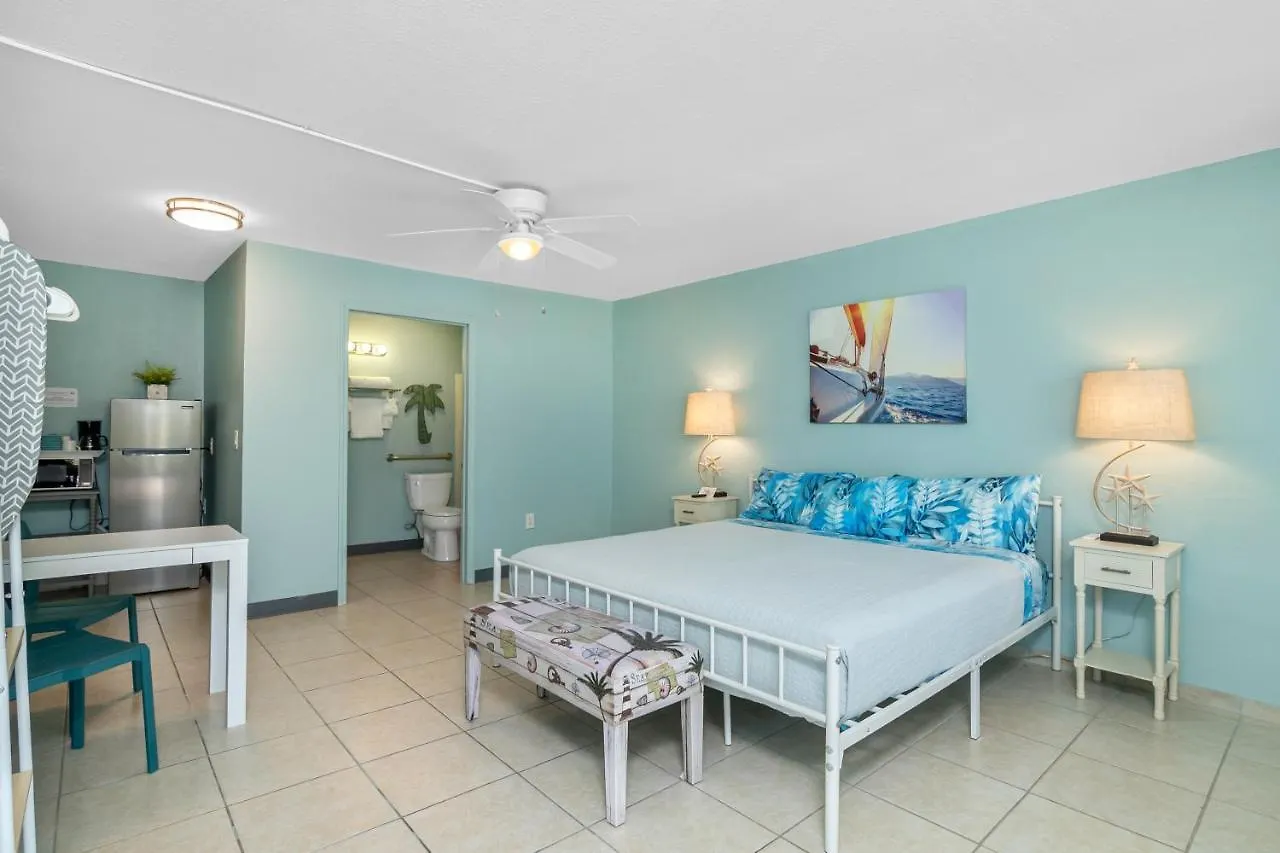 イン Latitude 26 Waterfront Boutique - Myers 2*