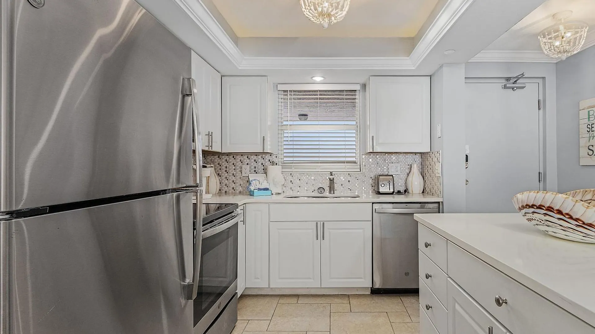 Welcome To # 704 - Updated Floor Gulf Front & Sunsets - 250 Estero Blvd Apartmán