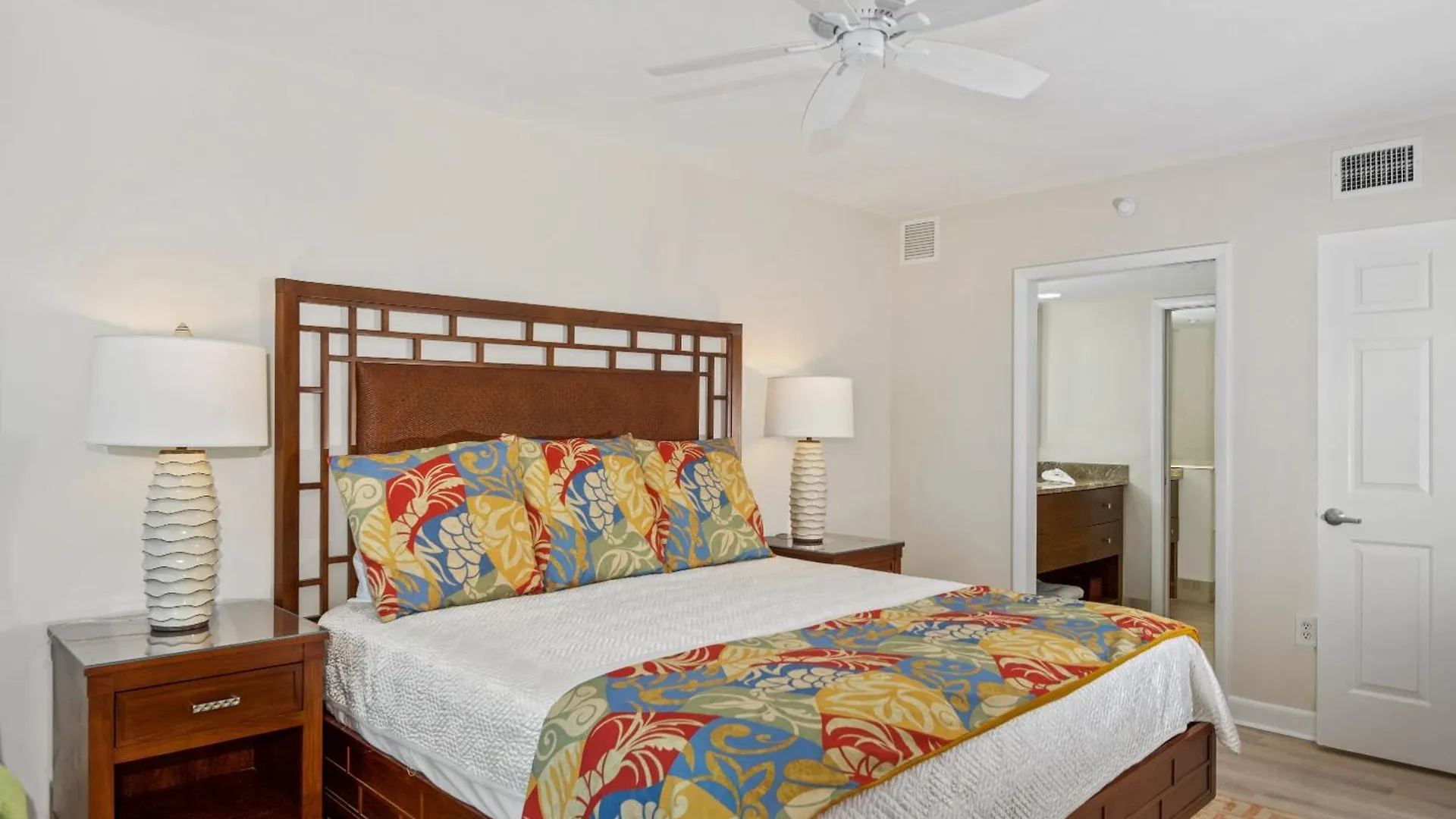 Gullwing #803 By Sun Palace Vacations * Fort Myers Beach