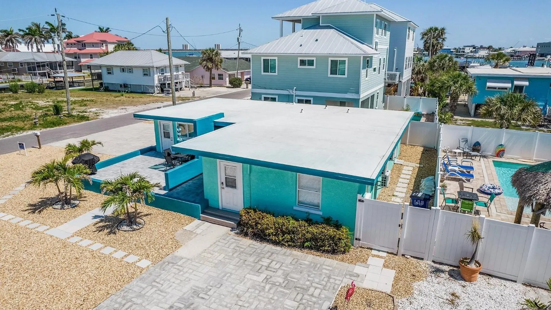 Ferienhaus 815 Third Street Escape- 2bd Cottage, Close To Restaurants!
