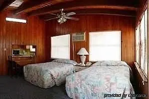 Motel Shipwreck