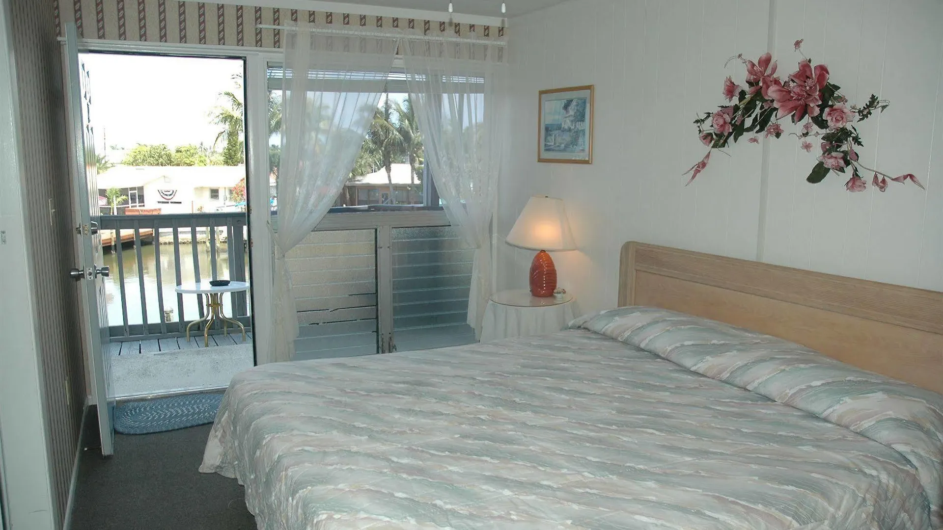 Hotel Dolphin 2*