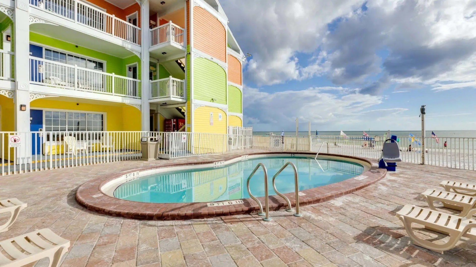Pierview And Resort
