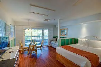 Lighthouse Resort: & 3* Fort Myers Beach