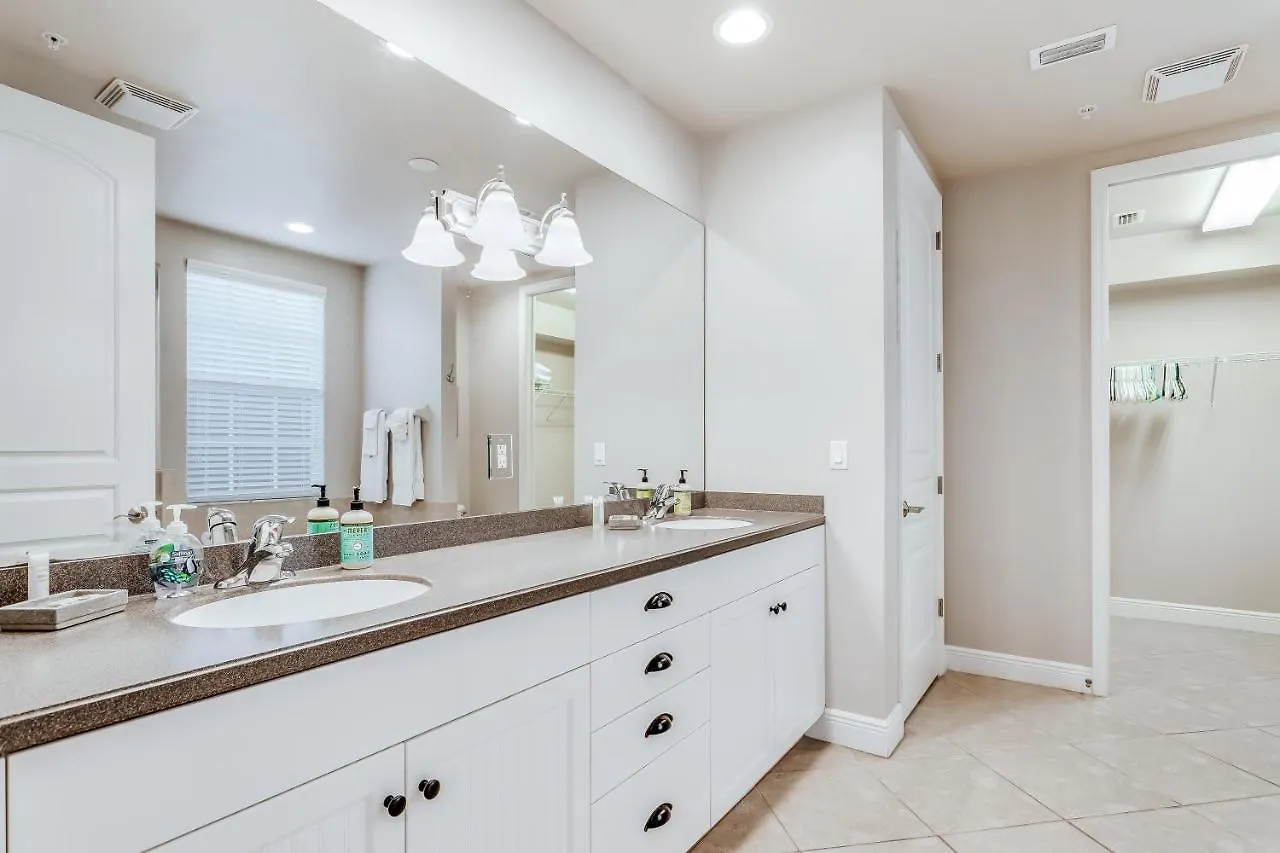 דירה Whitecap Beachfront Splendor *