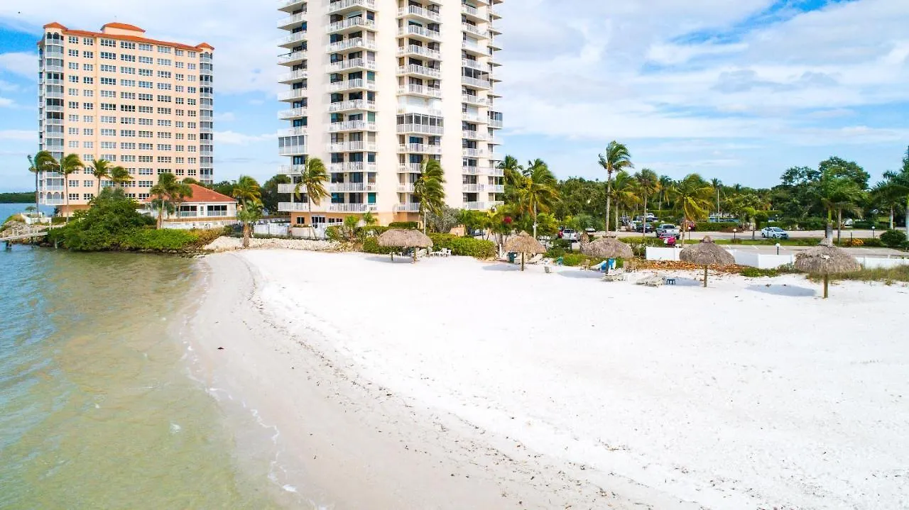Lovers Key Club By Sandy's Beachfront