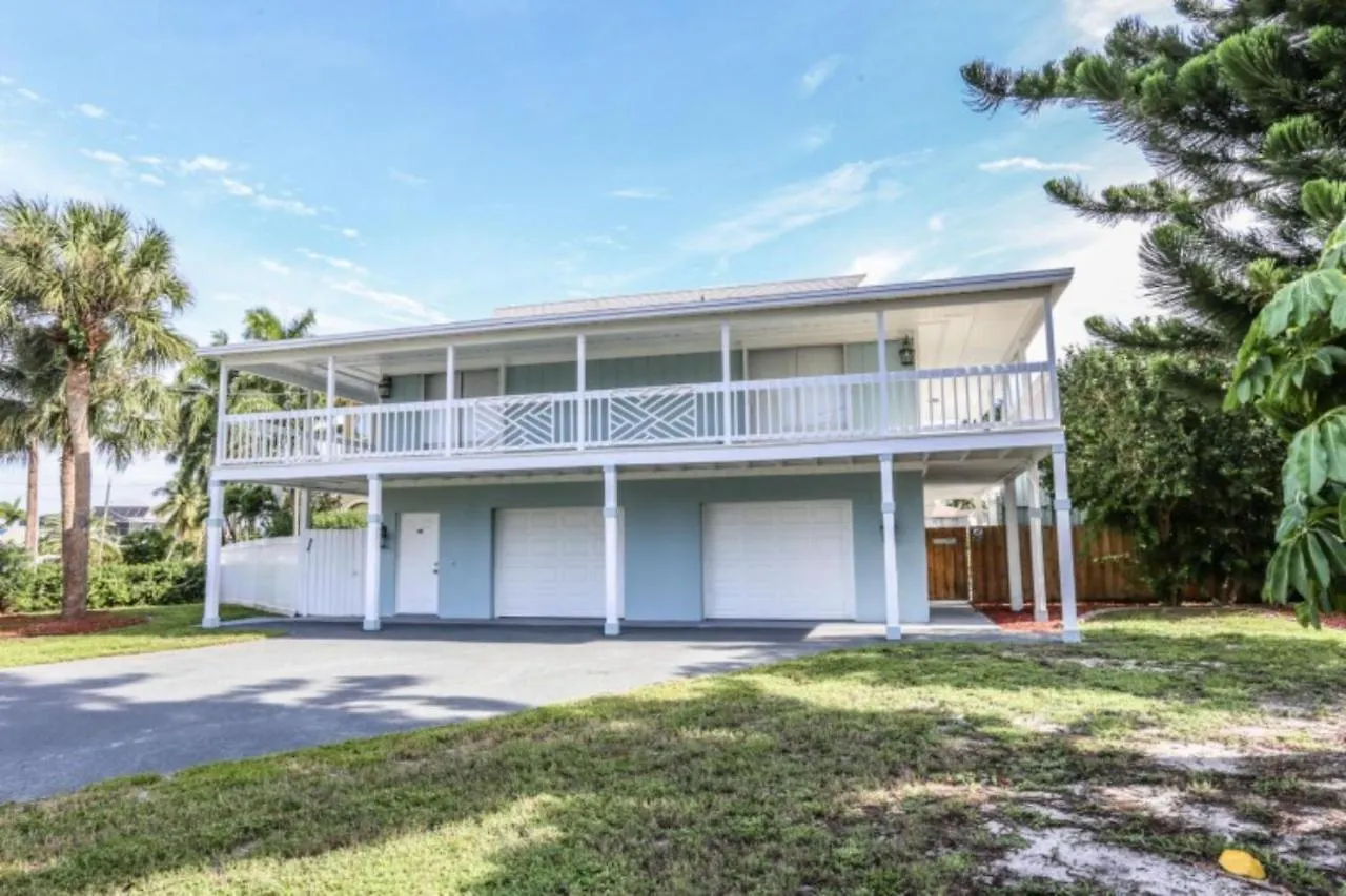 100 Tarpon Holiday home *