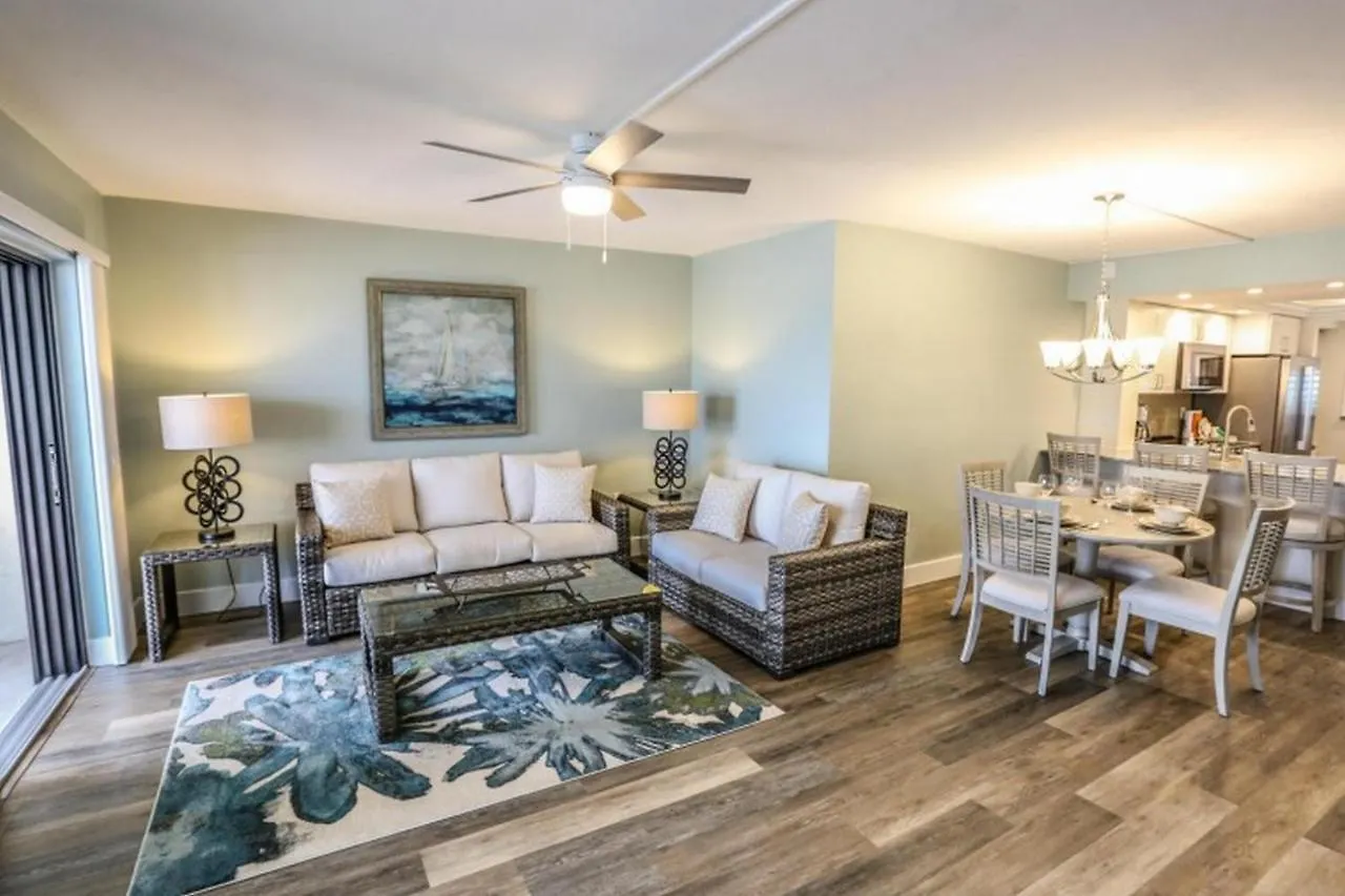 Carlos Pointe By Distinctive * Fort Myers Beach