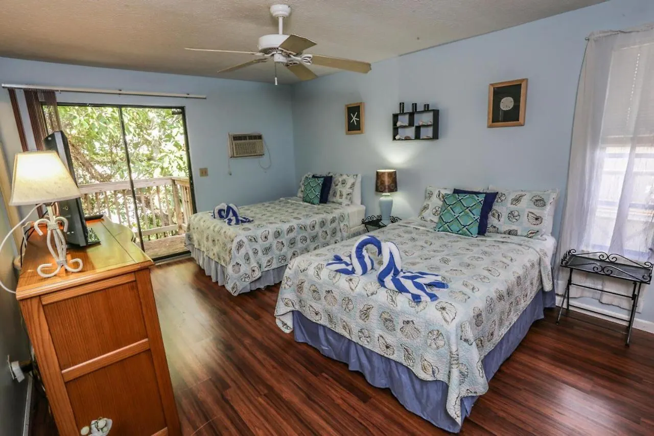 191 Anchorage D * Fort Myers Beach