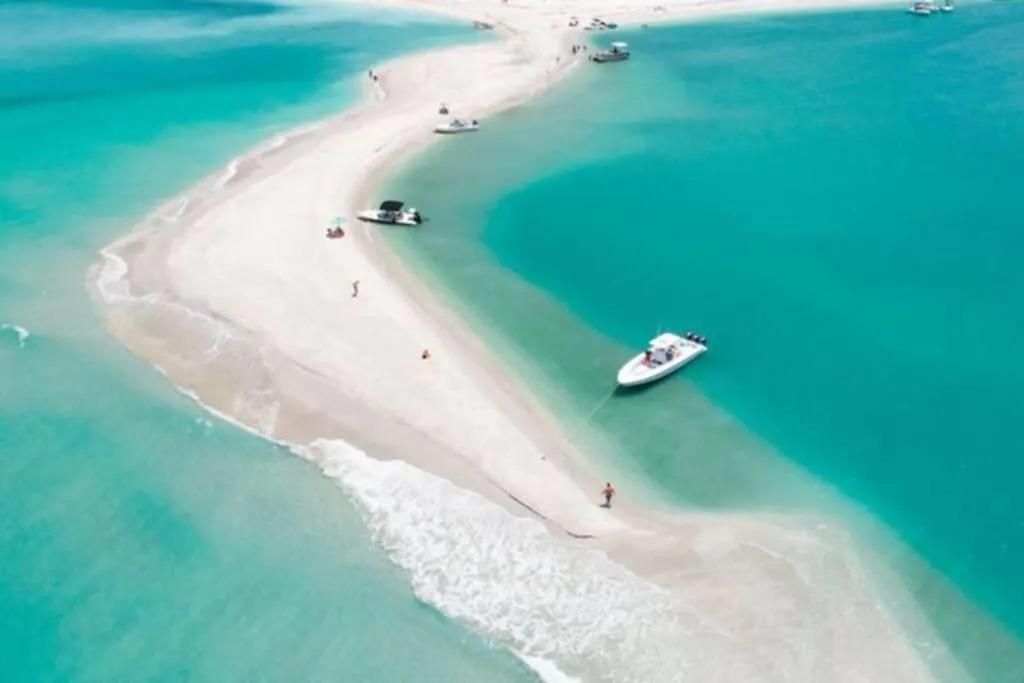 Luxury Beach Condo Located On The Bay In A Tropical Oasis!!! Casa de Férias Fort Myers Beach