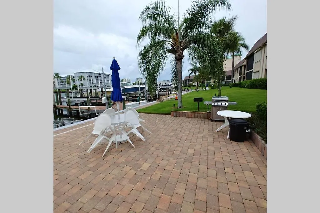 Casa de Férias Luxury Beach Condo Located On The Bay In A Tropical Oasis!!!