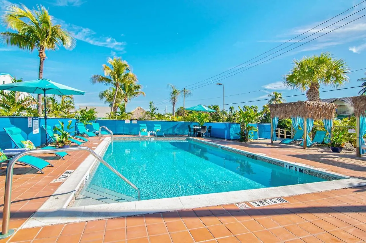 Latitude 26 Waterfront And Marina מוטל 3*