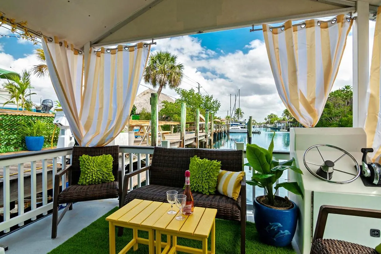 Latitude 26 Waterfront And Marina 3* פורט מיירס ביץ'