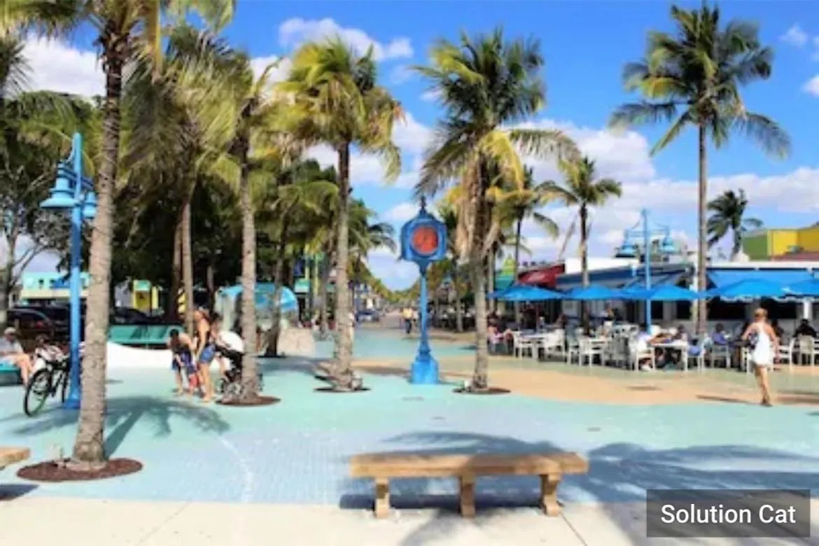 Luxury Beach Condo Located On The Bay In A Tropical Oasis!!! Fort Myers Beach