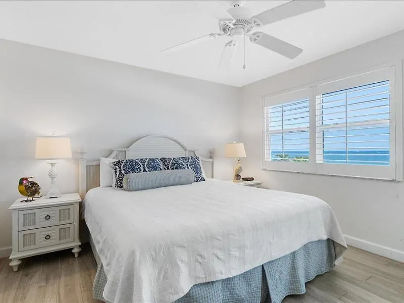 Estero Island 204