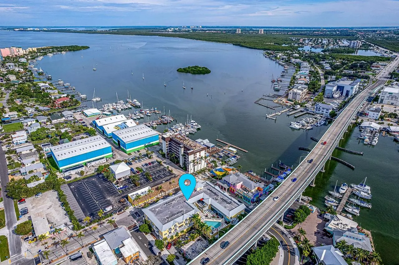 Harbour House At The 310 Апарт-отель *