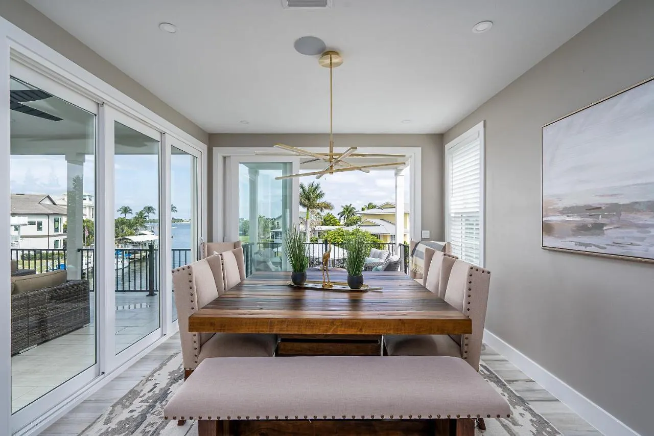 Magnificent New Build Private Pool On The North Tip Of Myers Beach! Fort Myers Beach