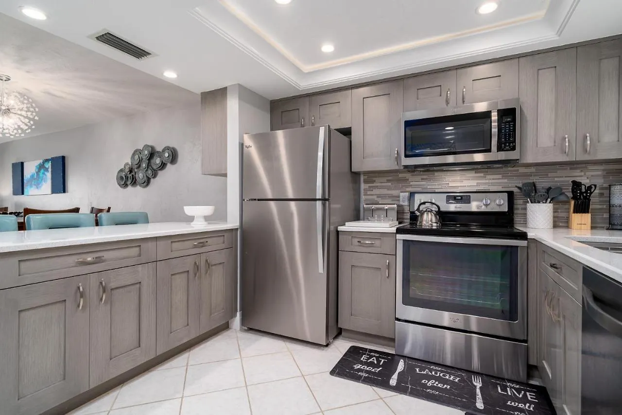 Apartamento Estero Cove 132 - Beautifully Updated!!