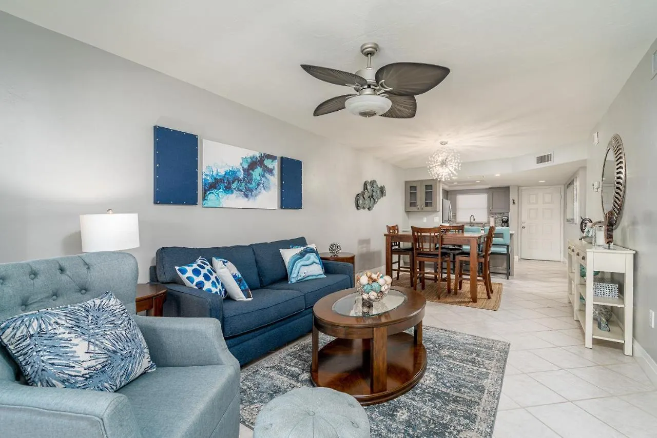 Estero Cove 132 - Beautifully Updated!! Apartamento
