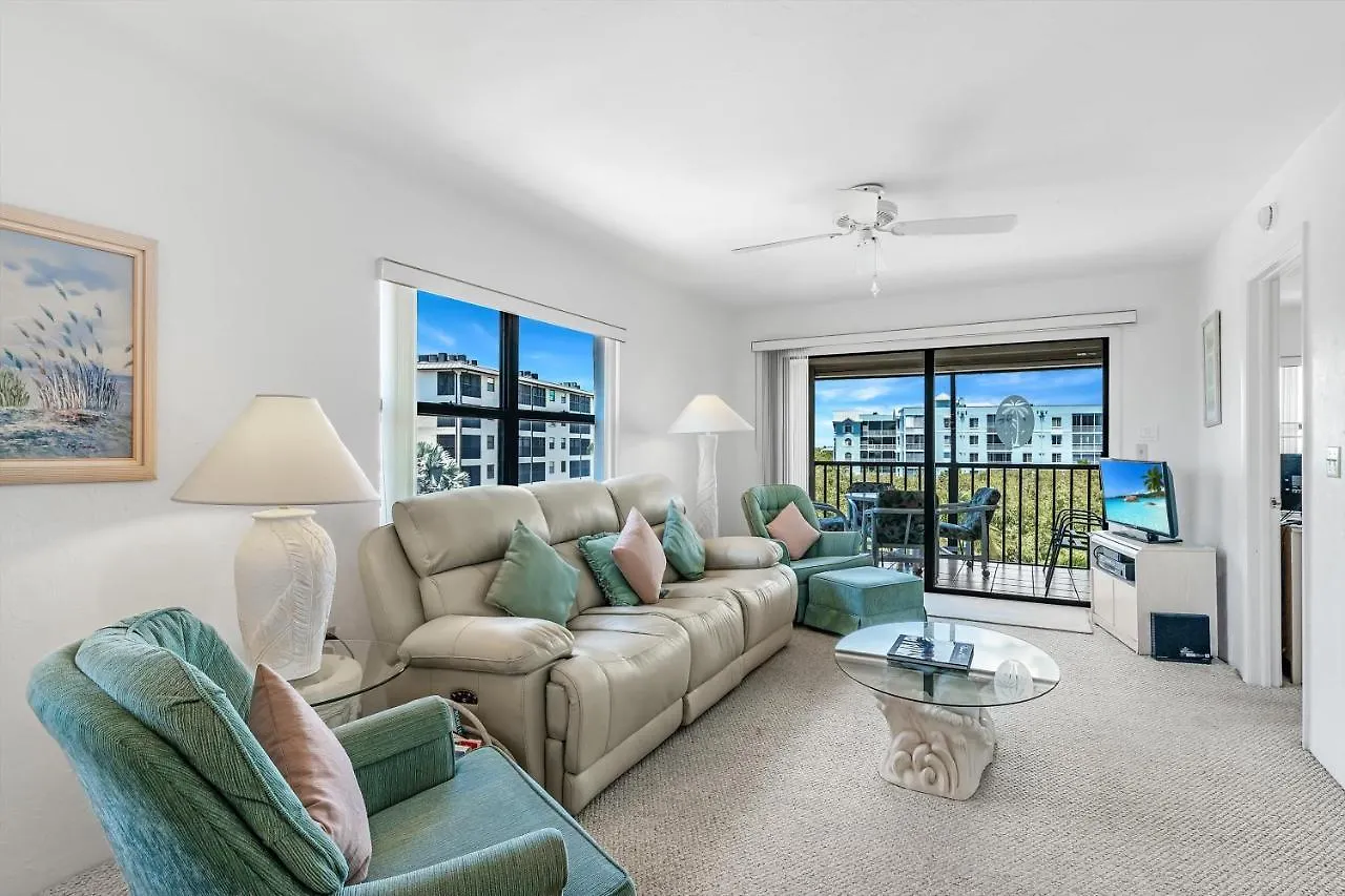 Estero Cove 341 公寓