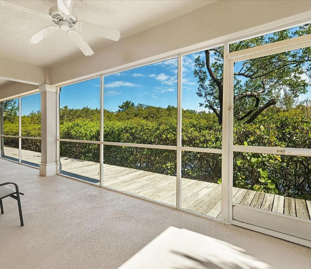 Apartment Blessed By The 201-4 Fort Myers Beach
