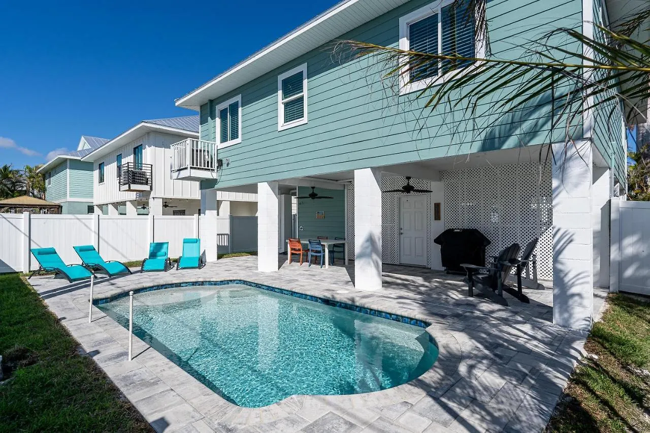 Tatil Evi 233 Delmar Avenue - Beautiful Private Pool Home *