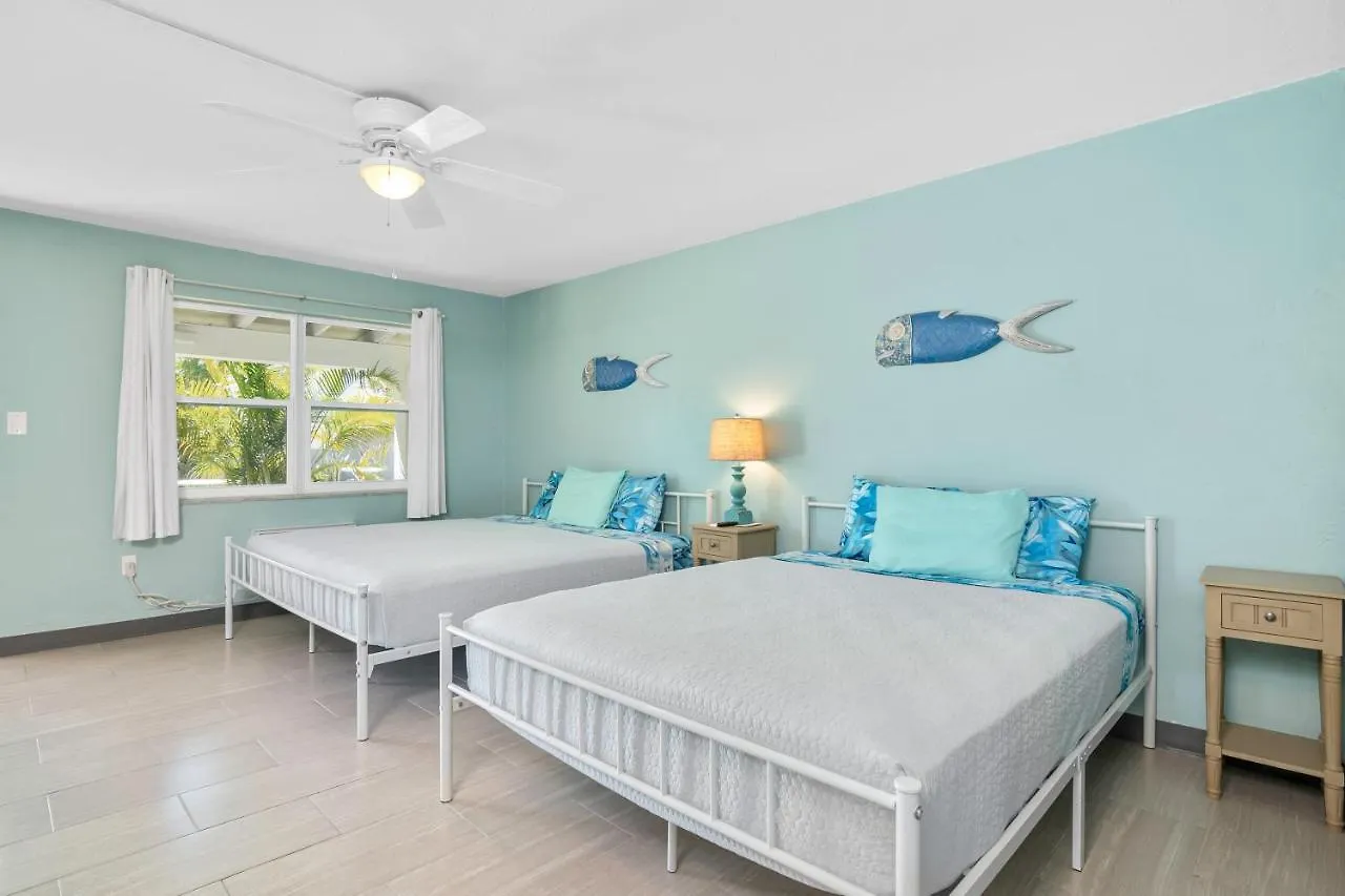 Värdshus Latitude 26 Waterfront Boutique - Myers 2*