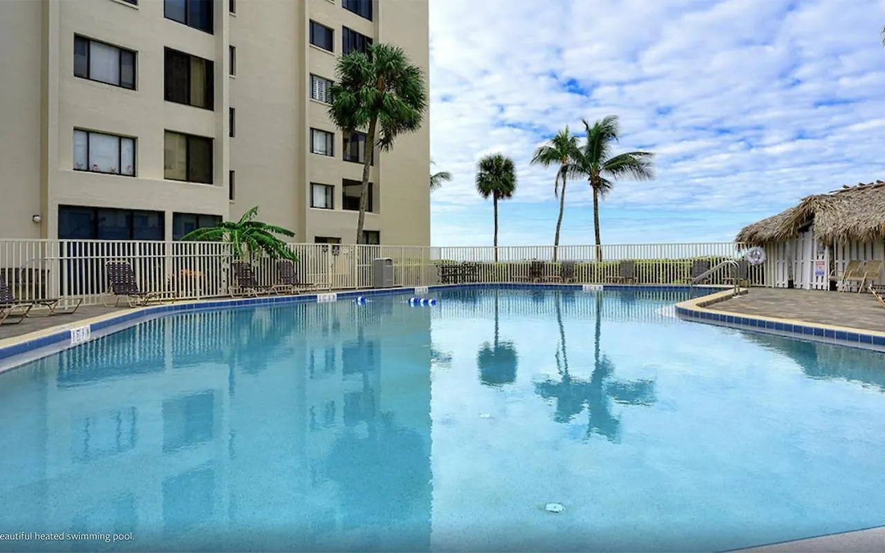 Always Summer On A White Sandy Apart Otel