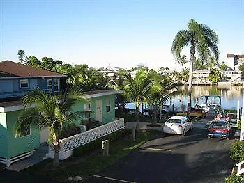 The Court And 2* Fort Myers Beach