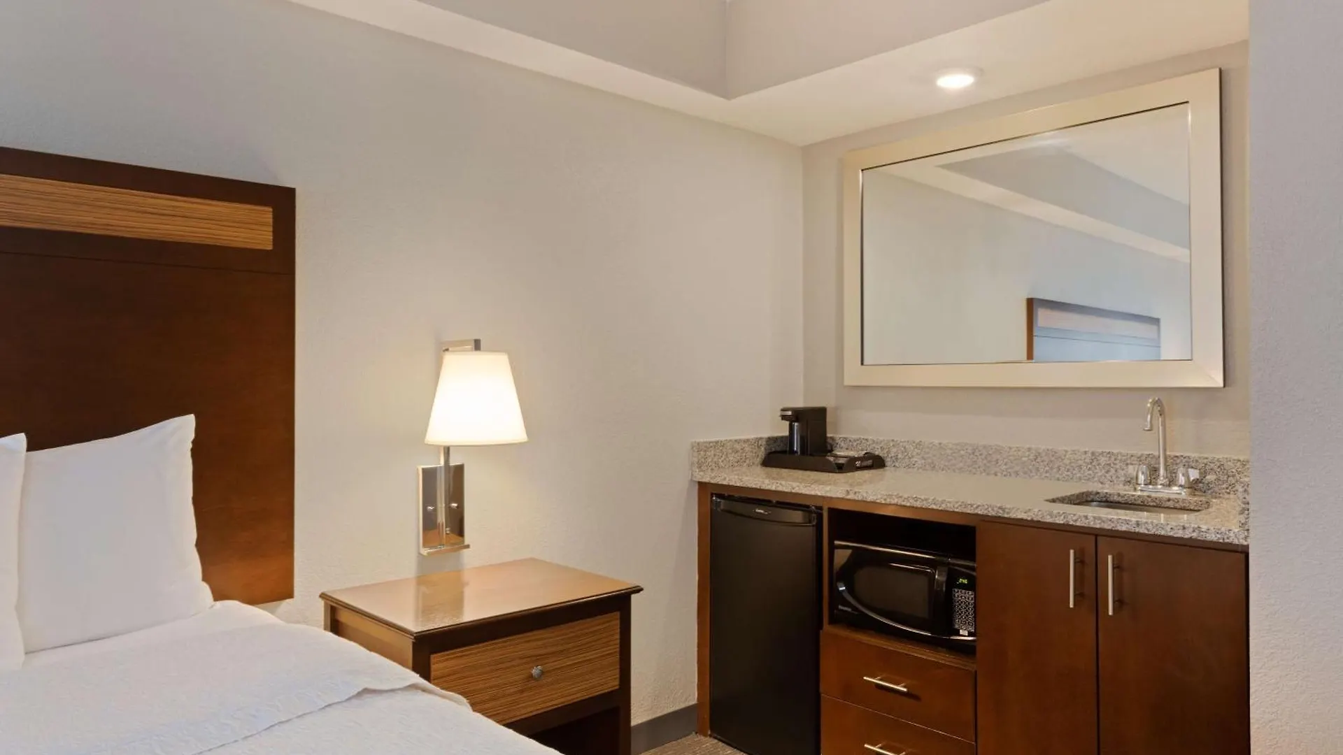 Hampton & Myers Beach/sanibel Gateway Otel 3*
