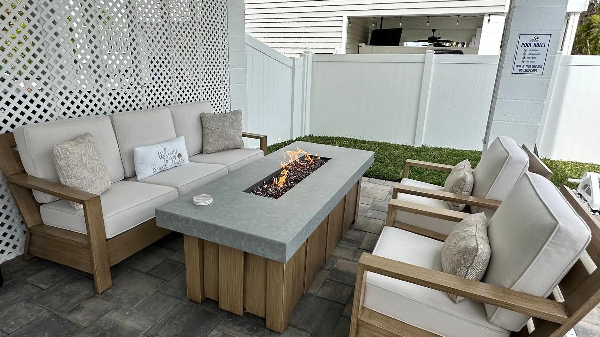 New Build Walkable To Dinner, Live Music & 5 Minute Walk To Vakantiehuis Fort Myers Beach