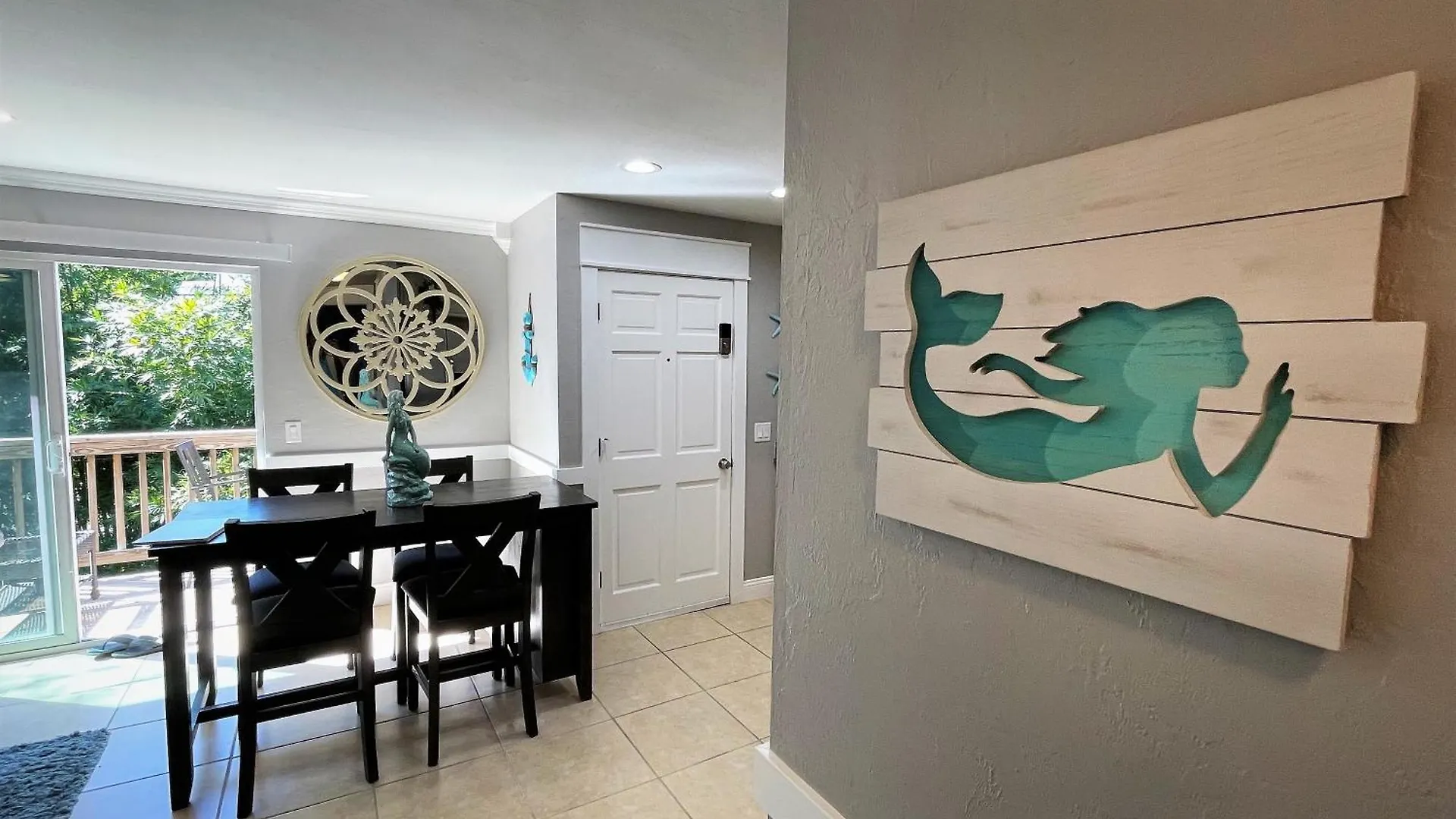 Stylish And Modern 2 Bedroom, 2 Bathroom. The Mermaid Suite. Appartamento Fort Myers Beach