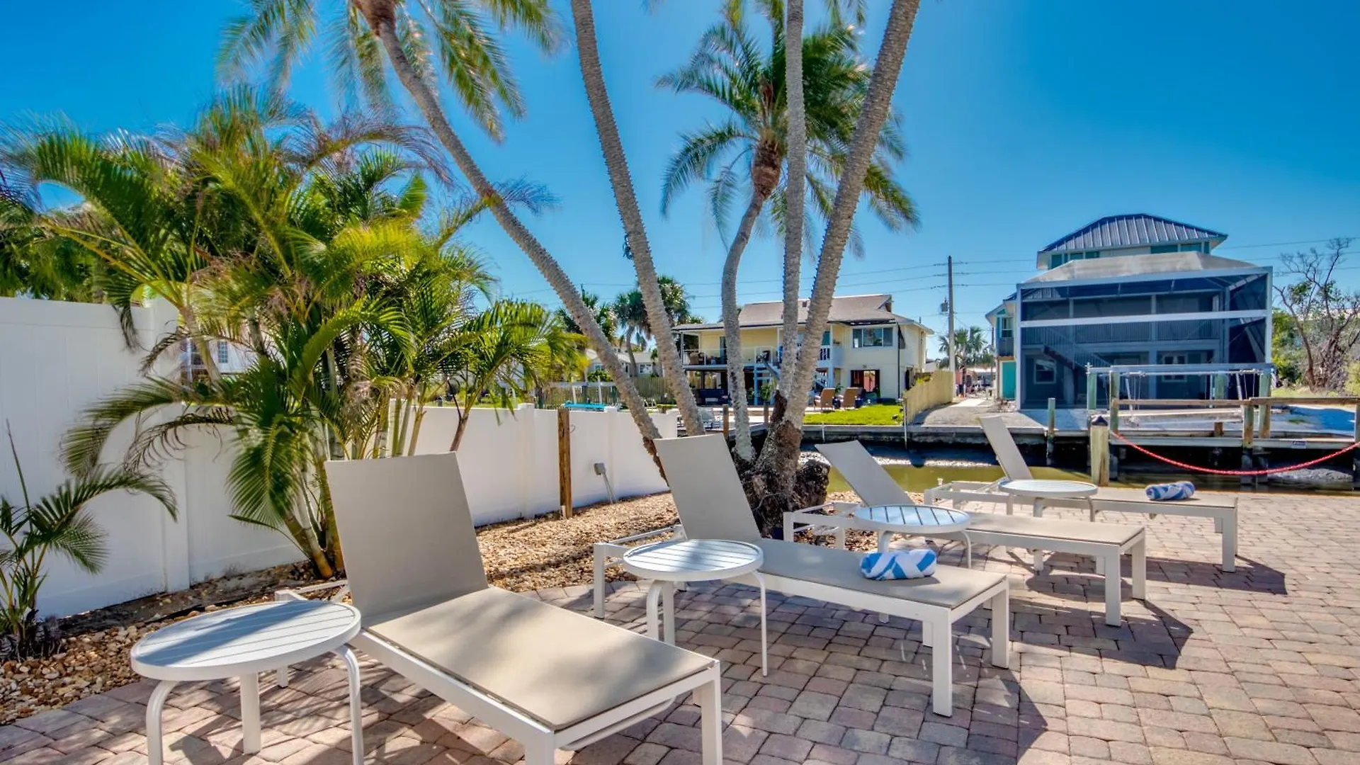 Dollar 4 Fort Myers Beach