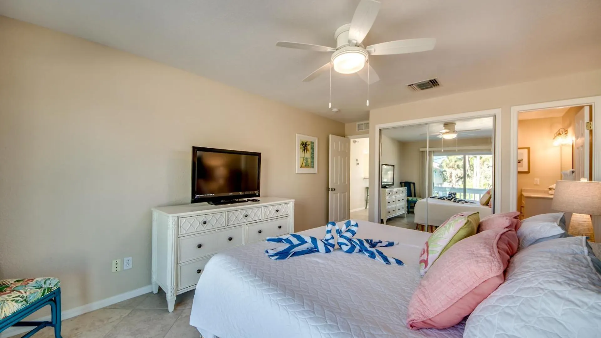 Villa Dollar 4 *