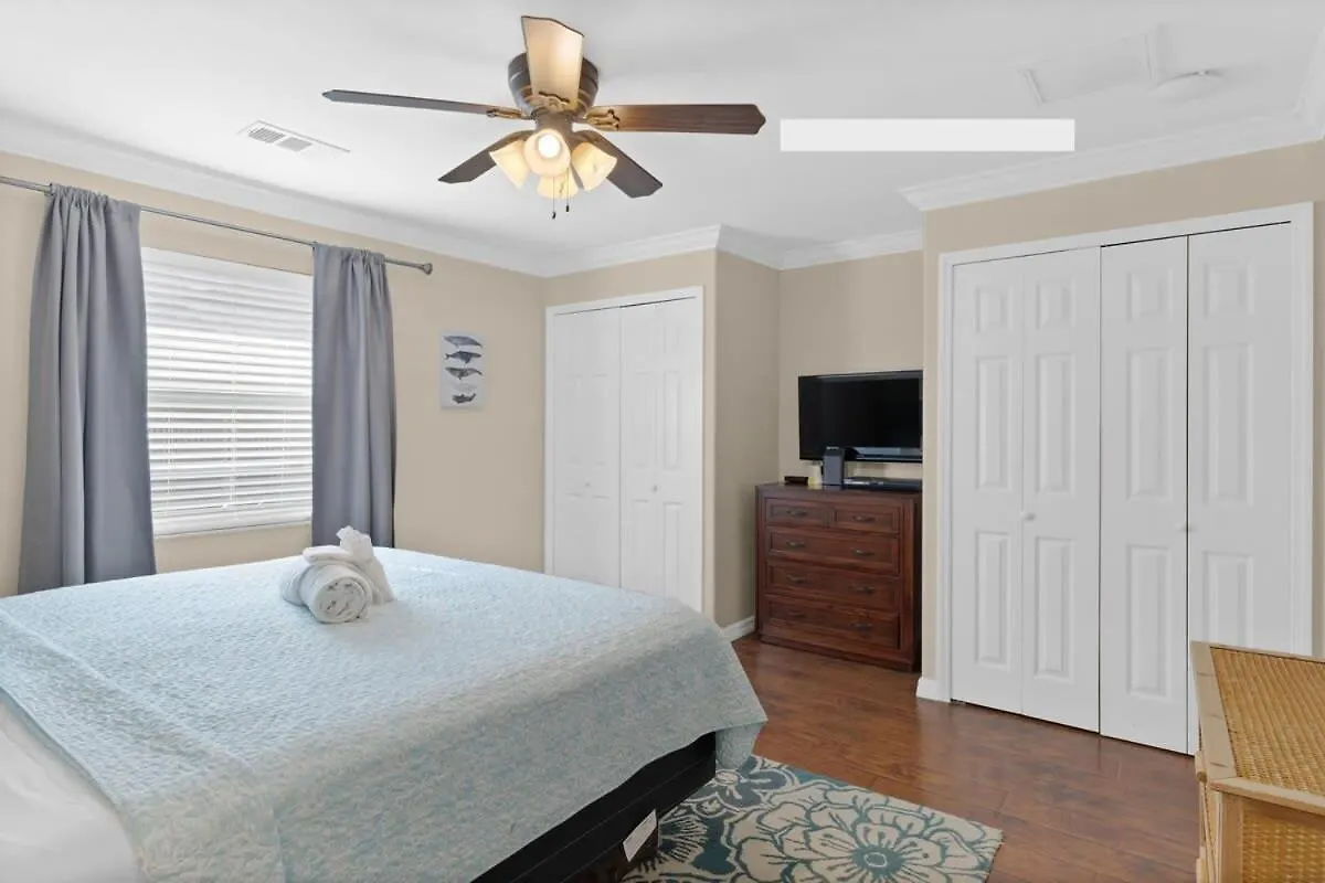 Apartamento Gorgeous Near With Pool And *