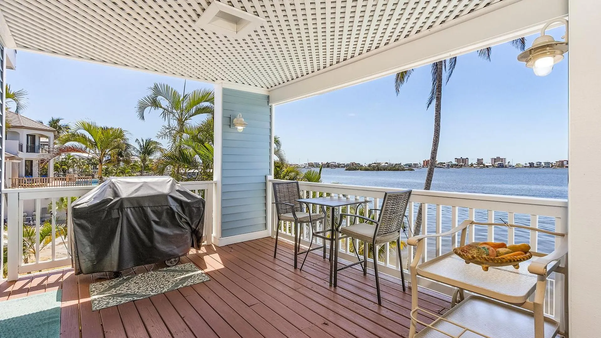 Sea Breeze Bay - 950 San Carlos Drive * Fort Myers Beach