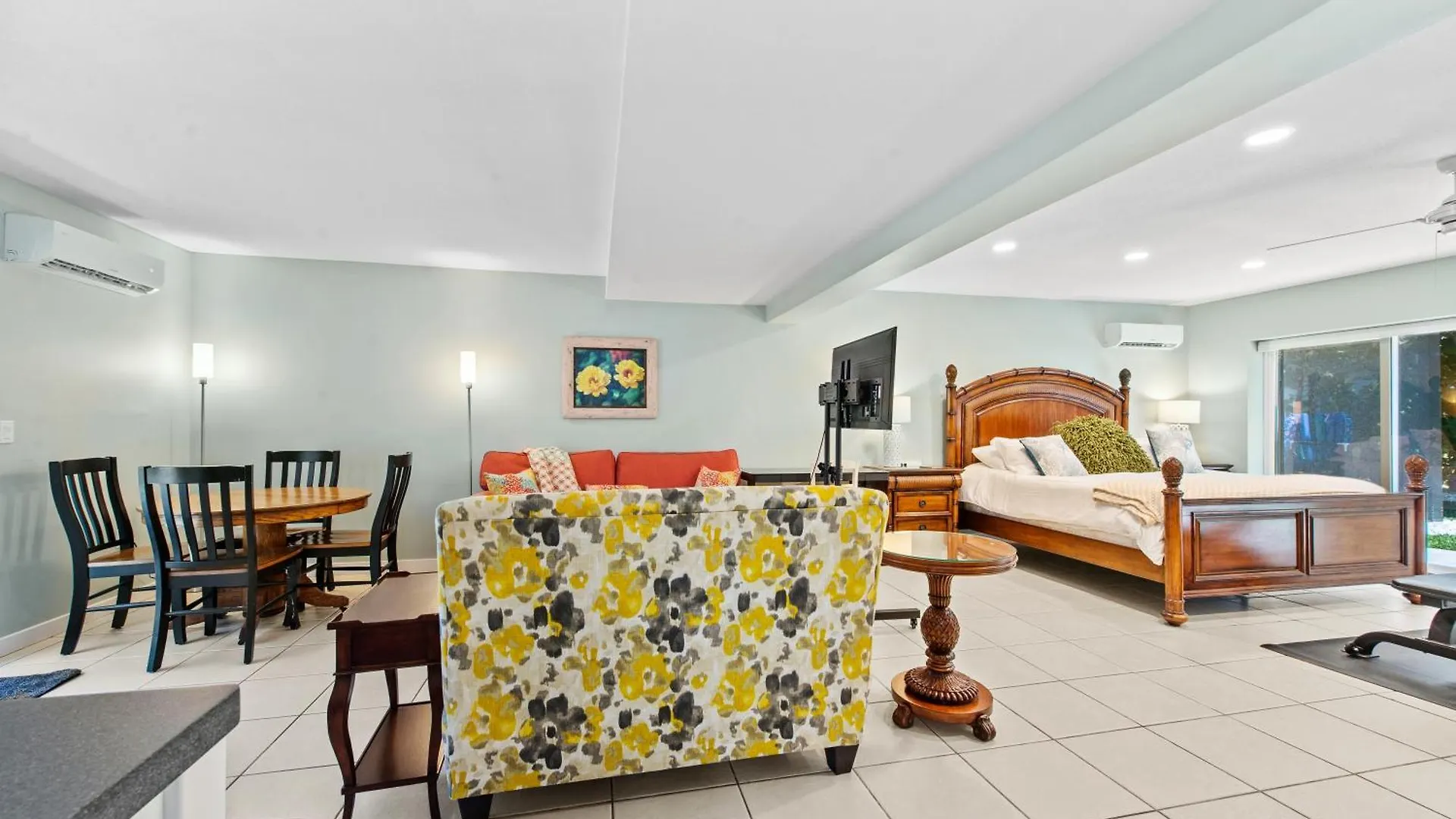 Lejlighed Seaside Oasis With Heated Pool