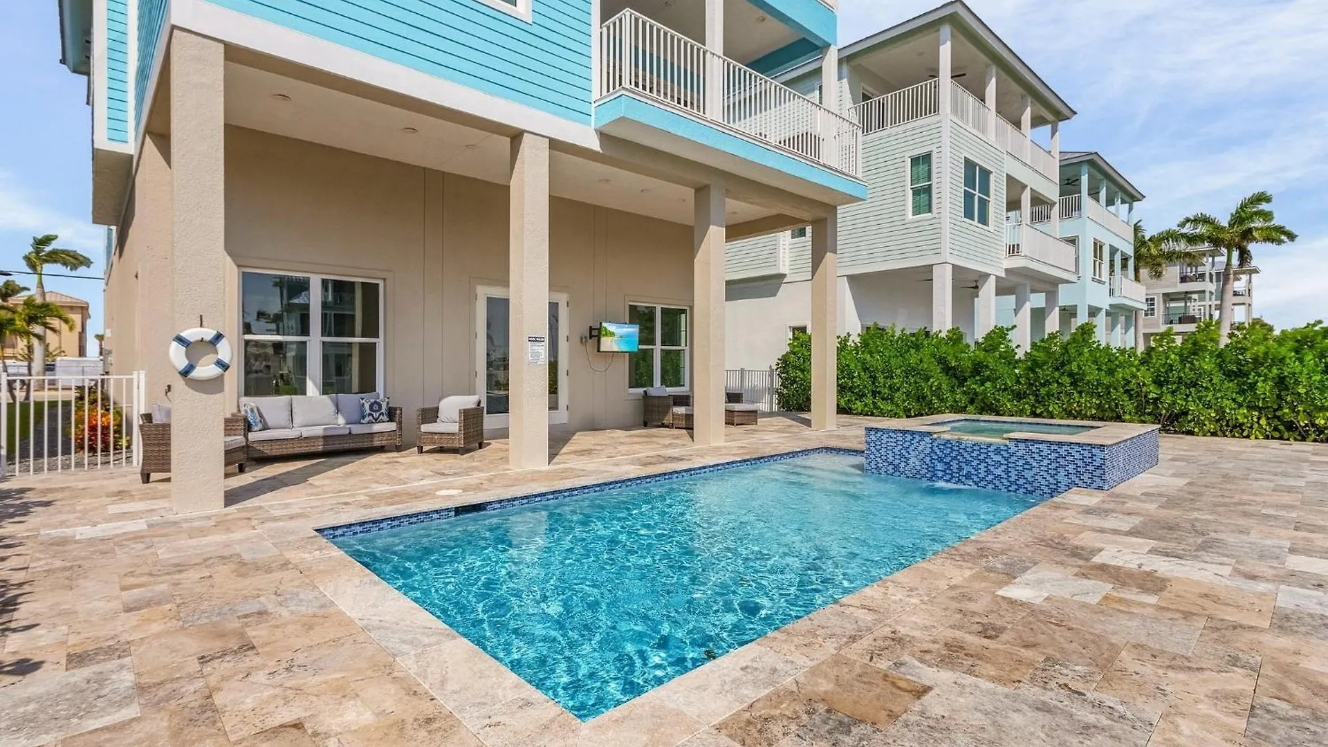 671 Estero Blvd 