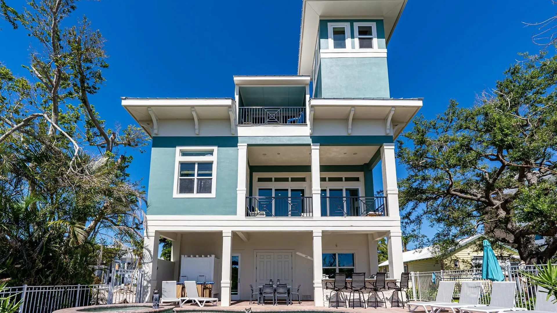 Beautiful With Private Pool On The North End Of Myers Beach! 度假居 *
