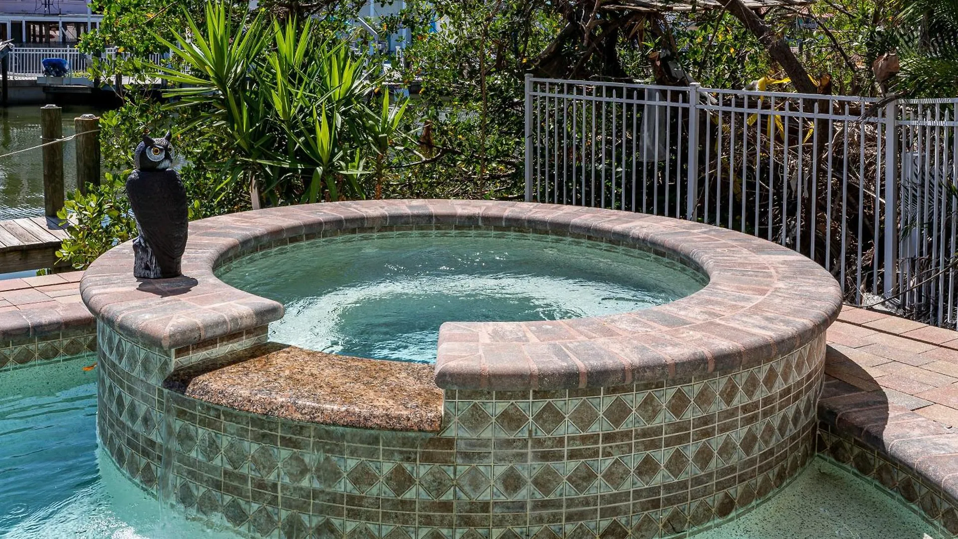 Beautiful With Private Pool On The North End Of Myers Beach! 迈尔斯堡海滩