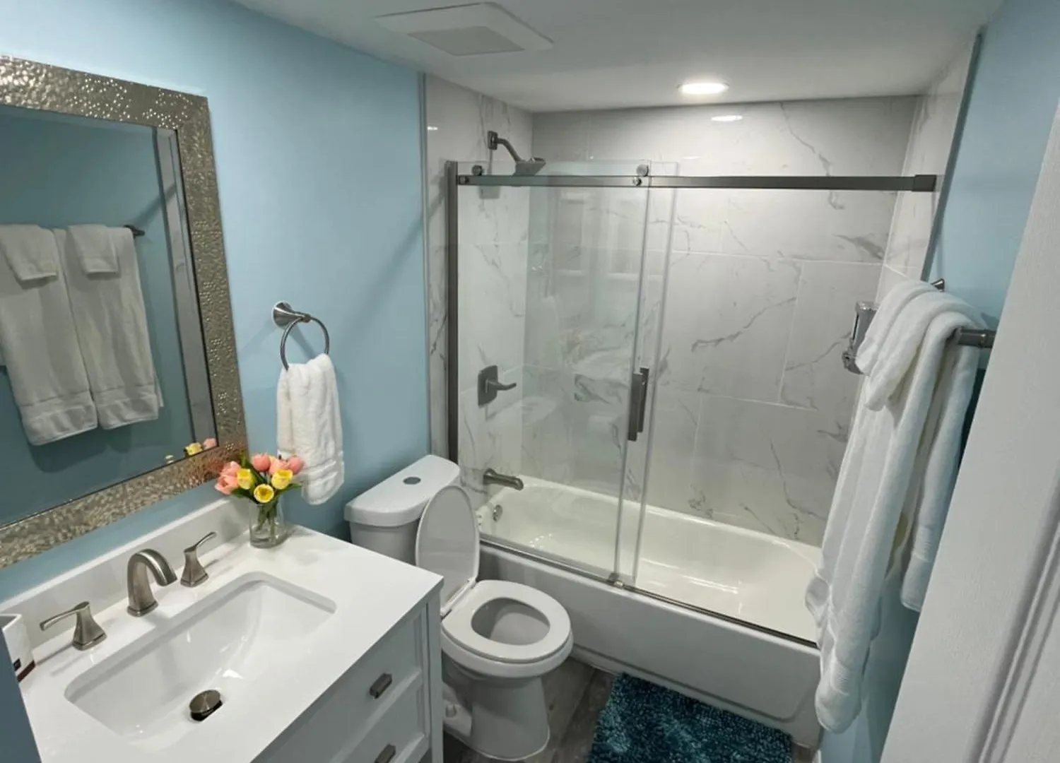 Luxury Beach Condo Located On The Bay In A Tropical Oasis!!! * Fort Myers Beach