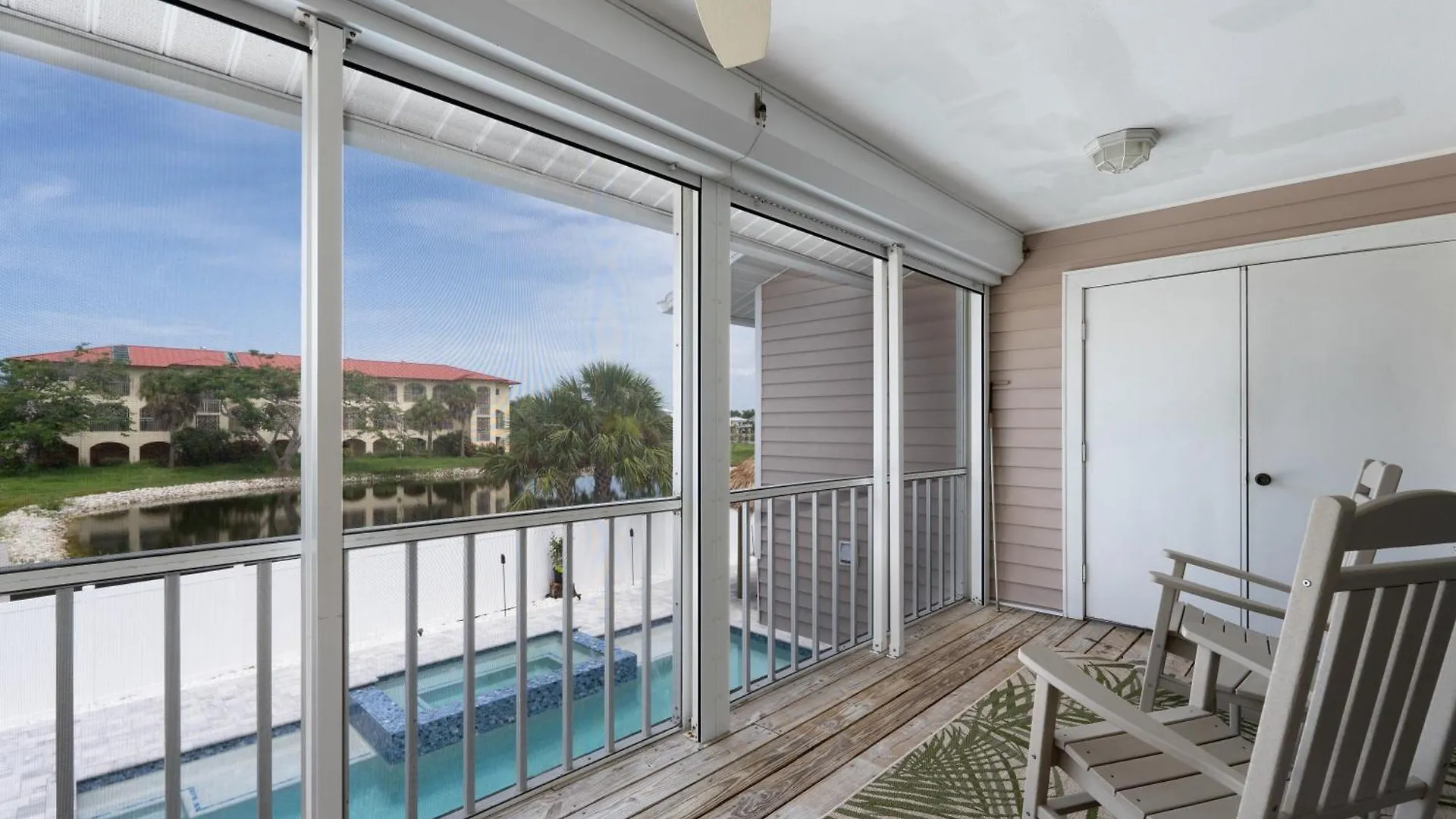 Monty's Place Fort Myers Beach