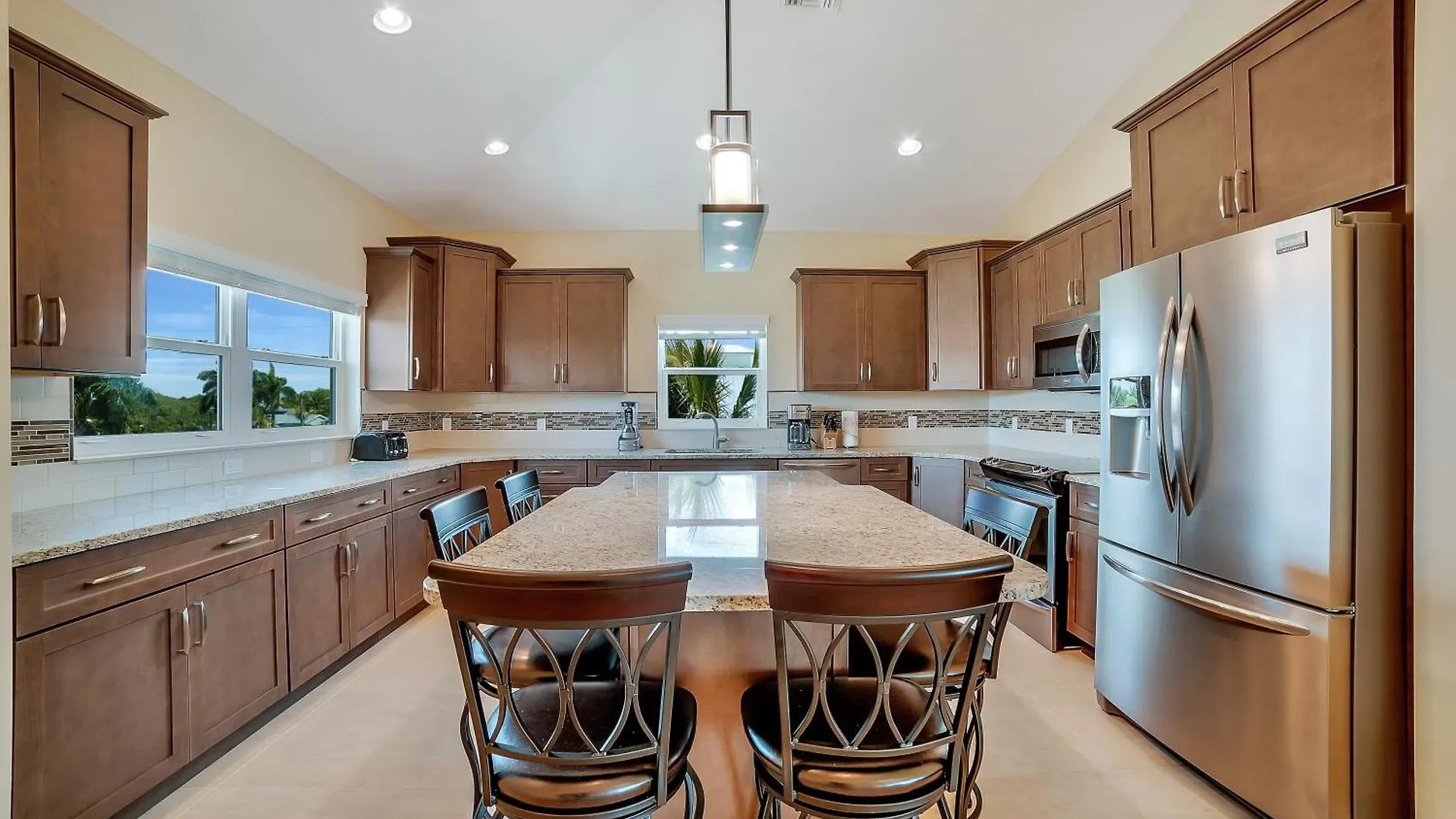 بيت للعطل House On Bayview - 1940 Bayview Dr