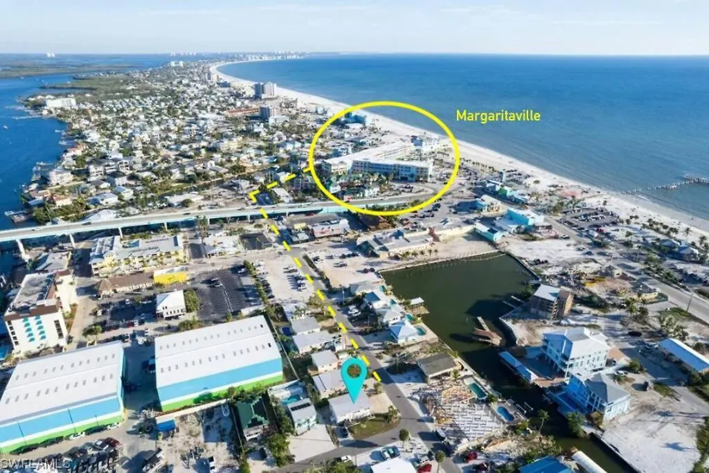 Downtown 3rd Street Retreat Lookout Fort Myers Beach