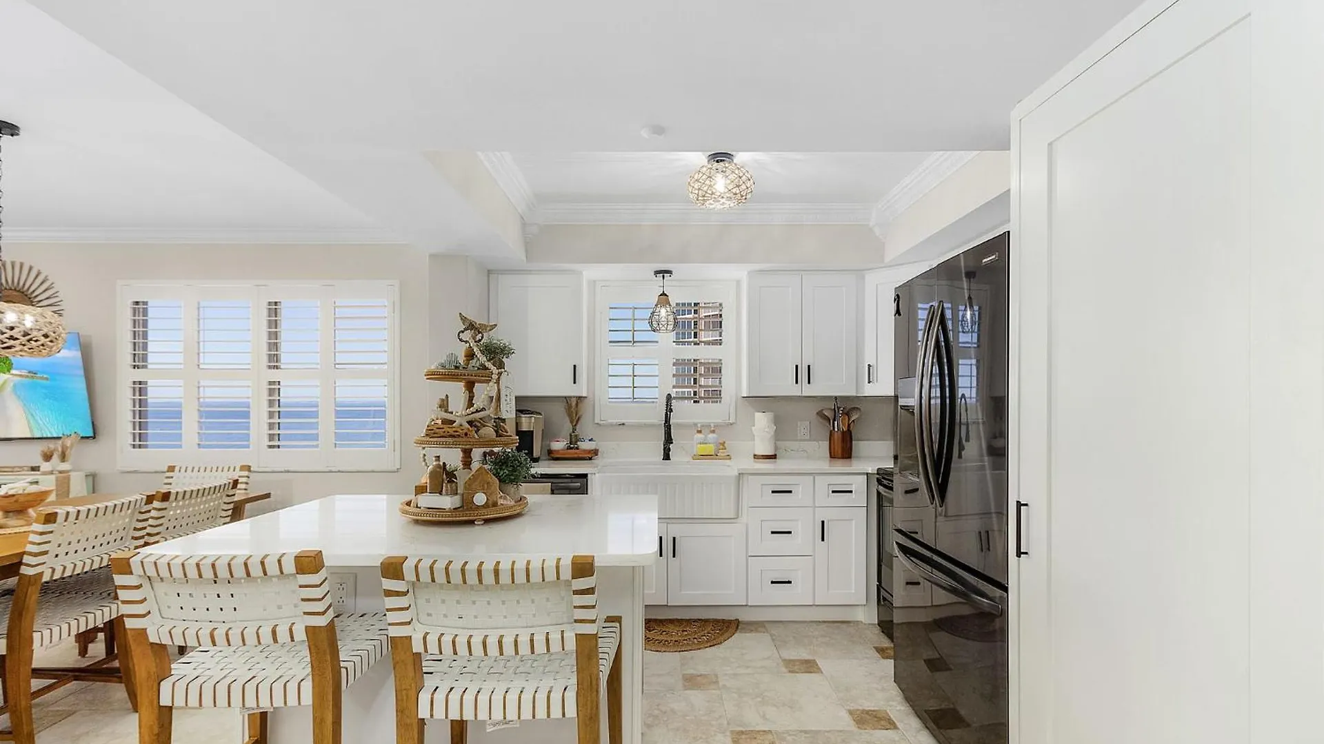 Gulf & Bay Views! 6th Floor W/ Pool & Bbq * Fort Myers Beach