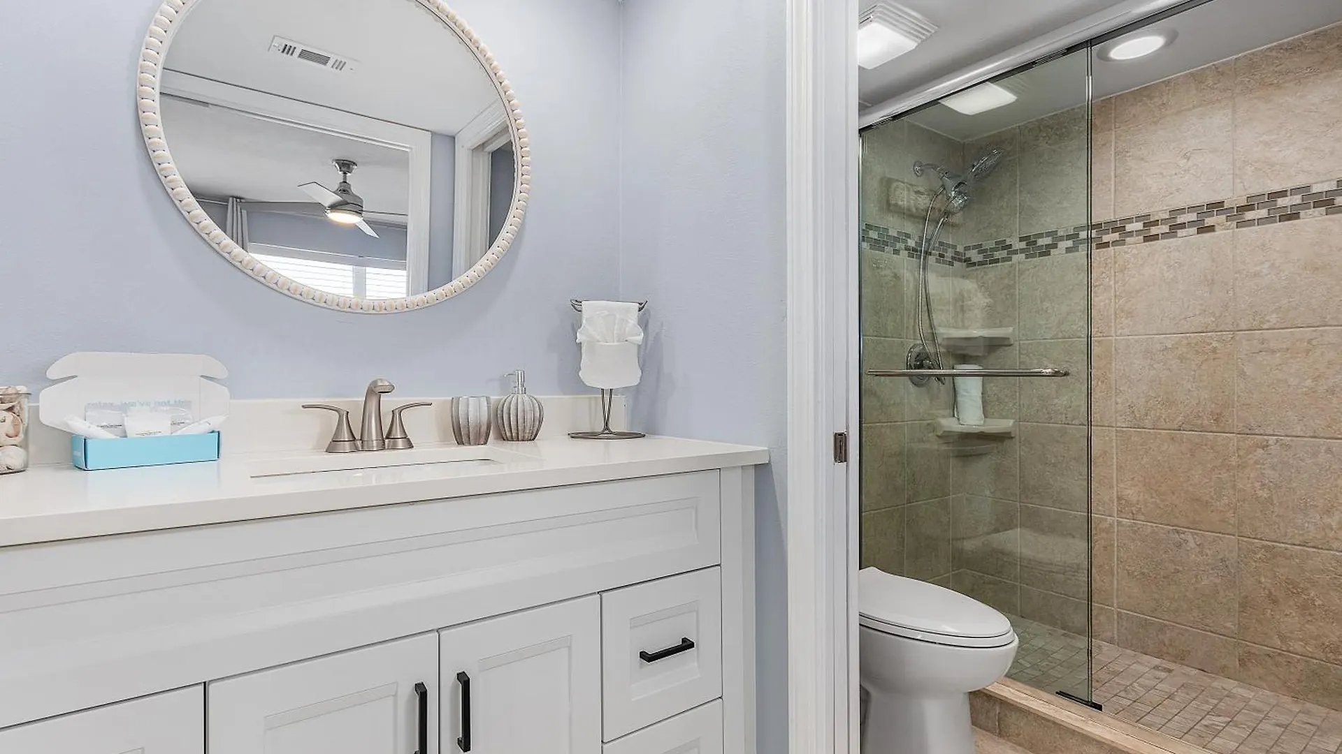 بيت للعطل Stunning Top-floor W/ Panoramic Views, Pool